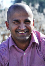 Anjelo Ratnachandra - author